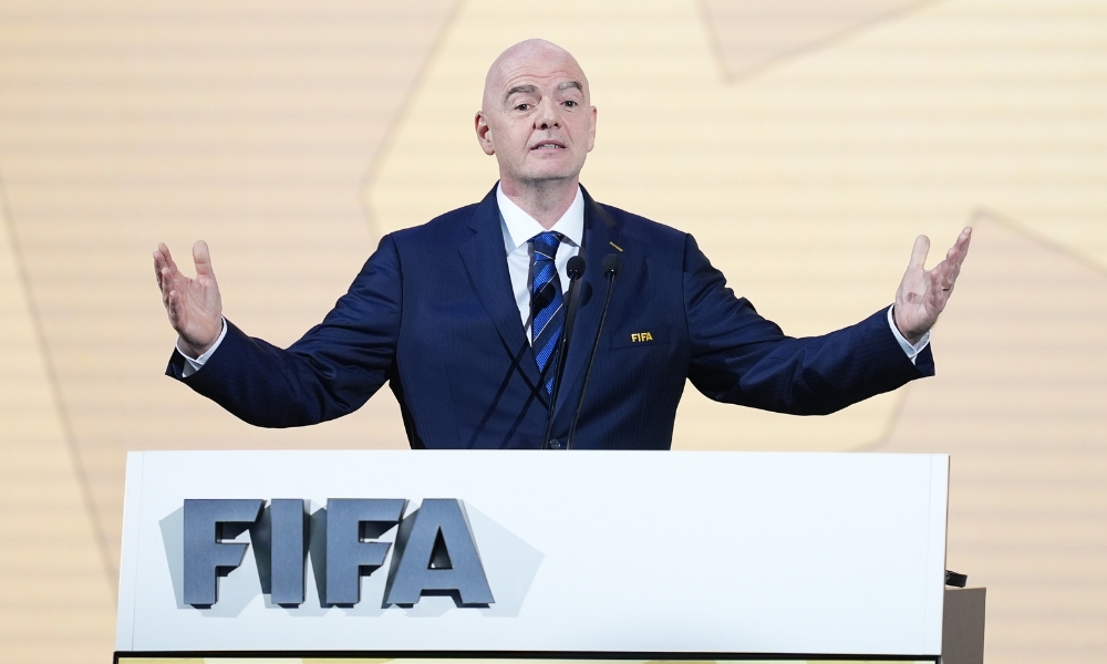 混双赛场更 混双赛场更